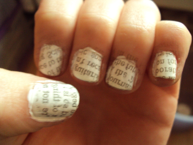 How Do You Do Newspaper Nails Without Alcohol